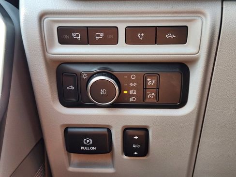 Used 2022 Ford F150 Limited AWD/4WD image 24