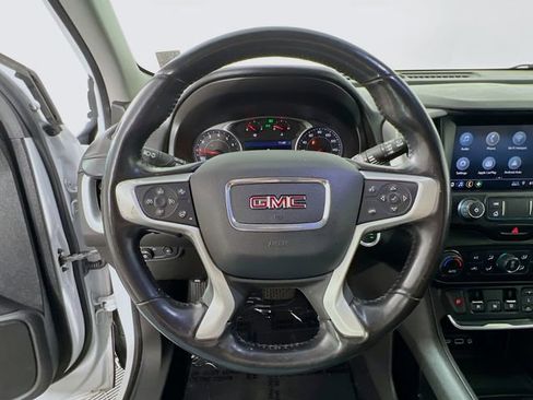 Used 2021 GMC Terrain SLT image 12