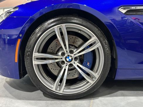 Used 2012 BMW M6 Convertible RWD image 7