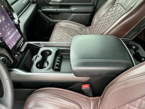 Used 2025 RAM 1500 Big Horn AWD/4WD image 29