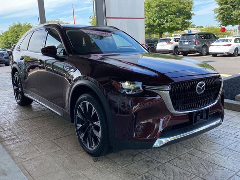 Used 2024 MAZDA CX-90 Plug-In Hybrid w/ Premium Pkg AWD/4WD image 3