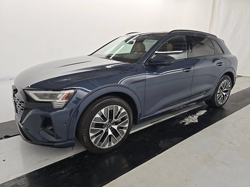 Used 2024 Audi Q8 e-tron Prestige w/ Prestige Package AWD/4WD image 3
