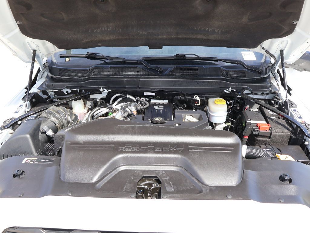 Used 2025 RAM 3500 Big Horn AWD/4WD image 41