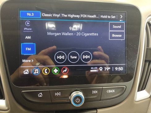 Used 2025 Chevrolet Malibu LT FWD image 25