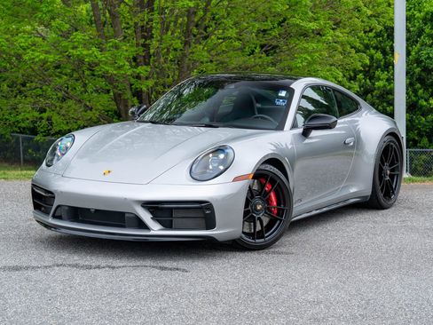 Certified 2022 Porsche 911 Carrera GTS RWD image 1