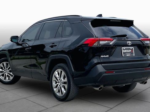 Used 2021 Toyota RAV4 XLE Premium FWD image 12