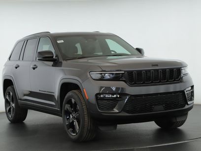 New 2025 Jeep Grand Cherokee Limited w/ Black Appearance Package