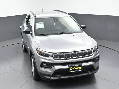 Used 2022 Jeep Compass Latitude w/ Convenience Group AWD/4WD image 41