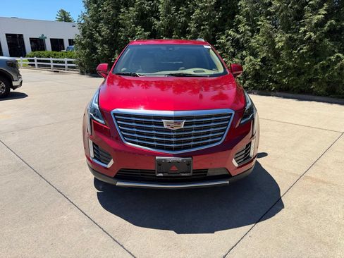 Used 2019 Cadillac XT5 Platinum AWD/4WD image 6
