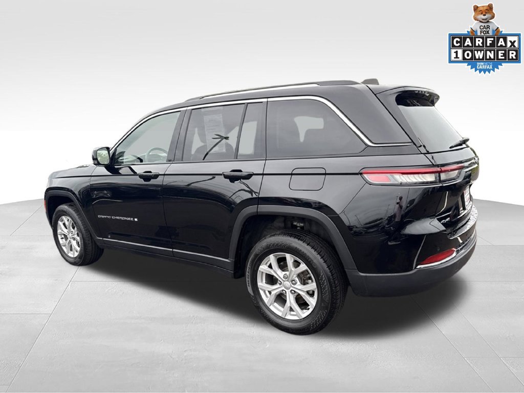 Used 2023 Jeep Grand Cherokee Limited AWD/4WD image 5