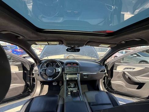 Used 2020 Jaguar F-PACE S AWD/4WD image 21
