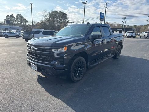 Used 2024 Chevrolet Silverado 1500 RST image 3