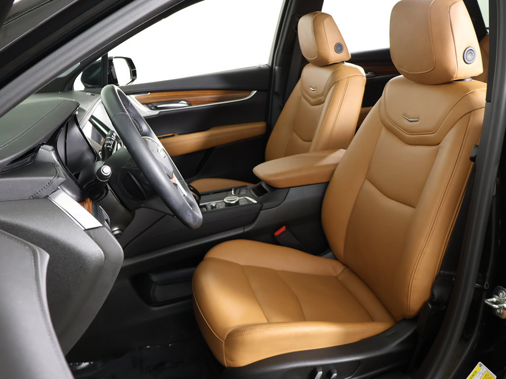 Used 2025 Cadillac XT5 Premium Luxury w/ LPO, Floor Liner Package AWD/4WD image 34