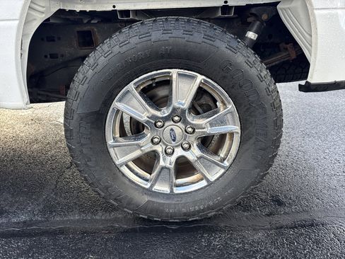 Used 2017 Ford F150 XLT w/ Equipment Group 302A Luxury image 29