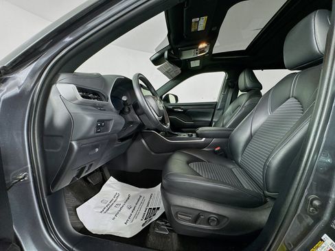 Certified 2025 Toyota Highlander XSE AWD/4WD image 20