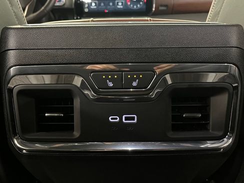 Used 2024 GMC Sierra 1500 Denali Ultimate AWD/4WD image 24