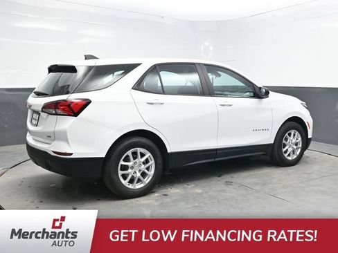 Used 2022 Chevrolet Equinox LS AWD/4WD image 8