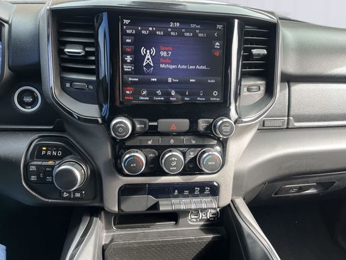 Used 2020 RAM 1500 Big Horn w/ Built-to-serve Edition image 20