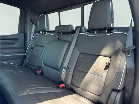 New 2026 GMC Sierra 1500 AT4X AWD/4WD image 13