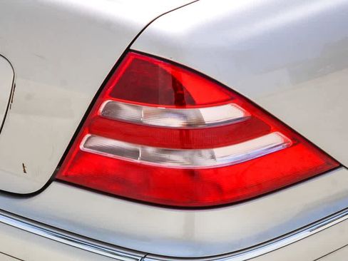 Used 2001 Mercedes-Benz S 500 image 10