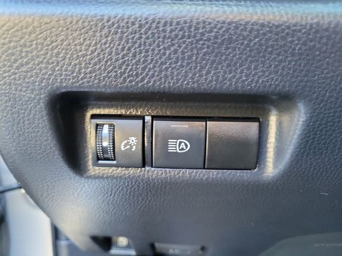 Used 2021 Toyota RAV4 LE image 20