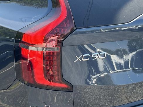 New 2026 Volvo XC90 T8 Ultra w/ Protection Package Premier AWD/4WD image 10
