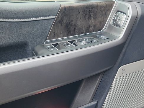 Certified 2025 Ford F250 Lariat AWD/4WD image 16