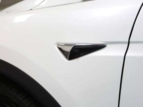 Used 2017 Tesla Model X 100D image 12