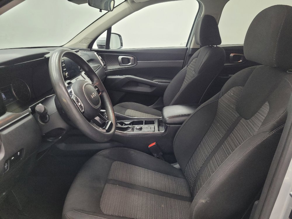 Used 2022 Kia Sorento LX FWD image 17