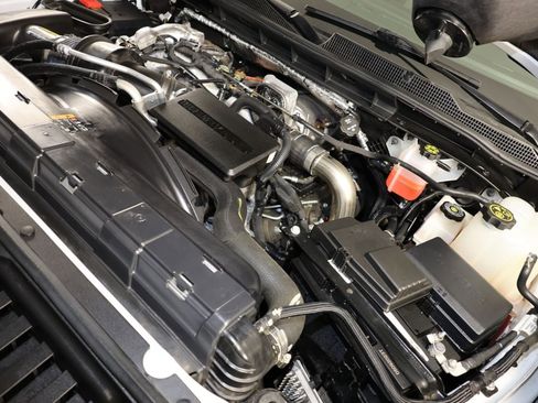 Used 2024 Chevrolet Silverado 3500 LT w/ Convenience Package image 32