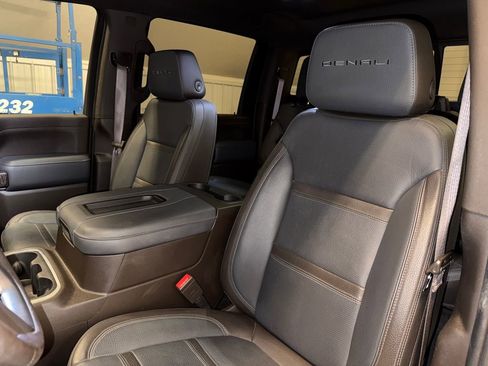Used 2021 GMC Sierra 3500 Denali w/ Denali Ultimate Package image 19