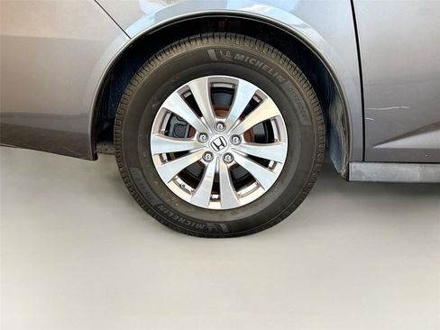 Used 2016 Honda Odyssey SE image 21