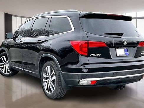 Used 2016 Honda Pilot Touring image 4