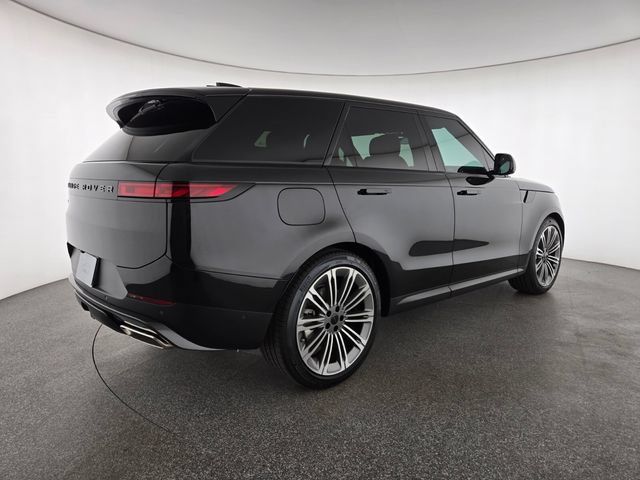 New 2026 Land Rover Range Rover Sport SE AWD/4WD image 2