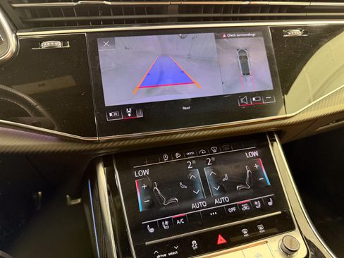 Used 2022 Audi RS Q8 AWD/4WD image 19