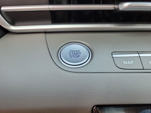 Used 2023 Hyundai Elantra SEL w/ Convenience Package image 14