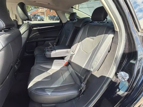 Used 2019 Ford Fusion Titanium FWD image 15