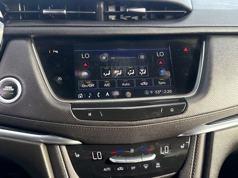 Used 2025 Cadillac XT5 Premium Luxury AWD/4WD image 19