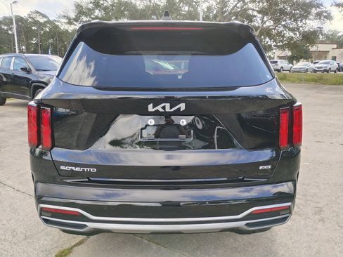 Used 2023 Kia Sorento SX image 7