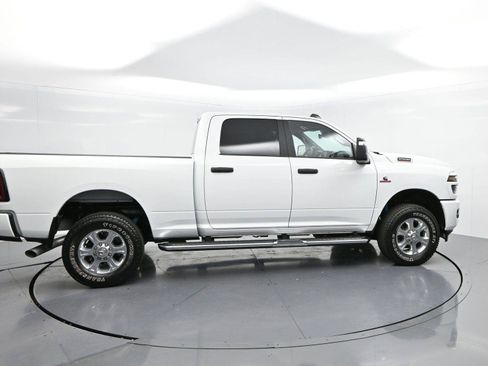Used 2025 RAM 2500 Big Horn AWD/4WD image 8