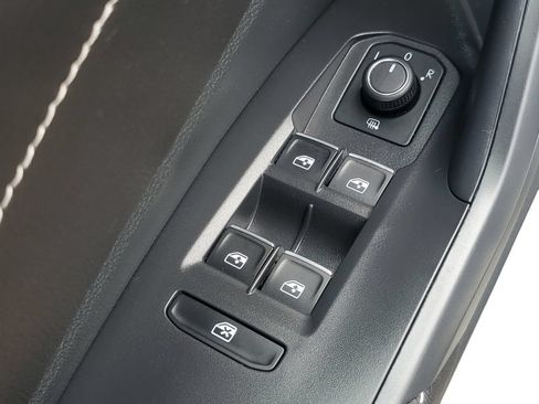 Used 2024 Volkswagen Jetta SEL FWD image 26