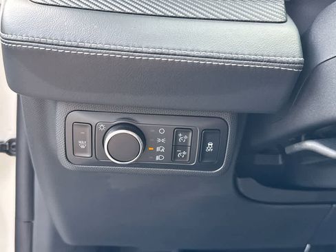 Used 2024 Ford Mustang Mach-E Select w/ Comfort Package Lite image 32