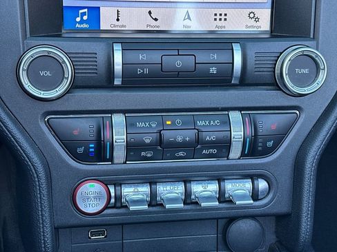 Used 2019 Ford Mustang Premium image 21