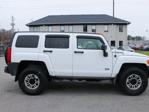 Used 2008 HUMMER H3 Luxury image 6