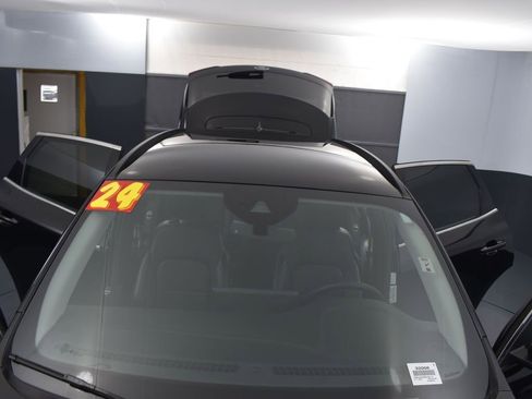 Used 2024 Ford Escape Platinum image 27