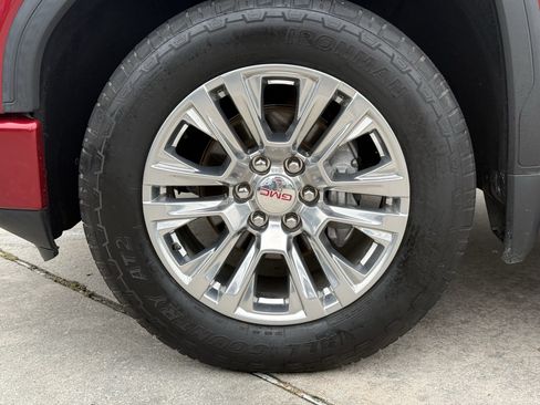 Used 2021 GMC Sierra 1500 Denali w/ Driver Alert Package II AWD/4WD image 12