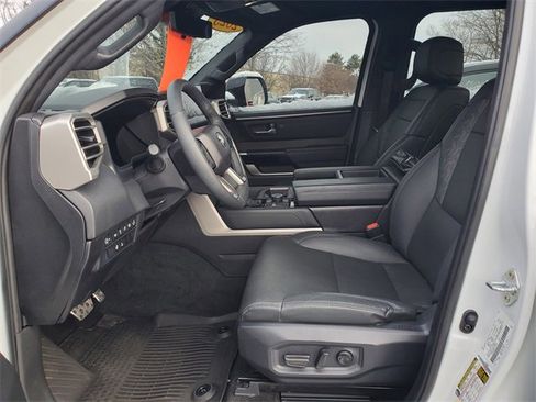 Used 2025 Toyota Tundra Limited image 19