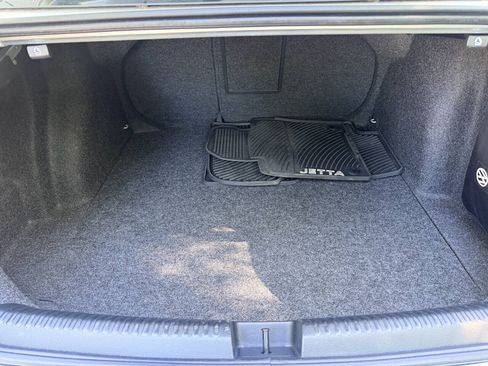 Used 2014 Volkswagen Jetta SE FWD image 13