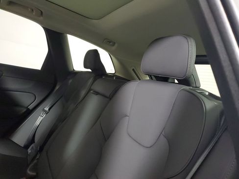 Used 2026 Volvo XC60 B5 Plus w/ Protection Package Premier AWD/4WD image 13
