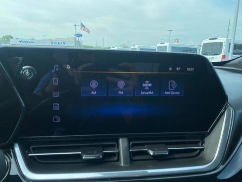 Used 2024 Chevrolet Trax RS FWD image 20